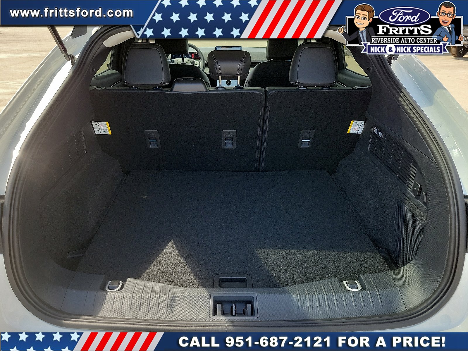 New 2026 Star White Metallic Tri-coat Ford Premium image 22