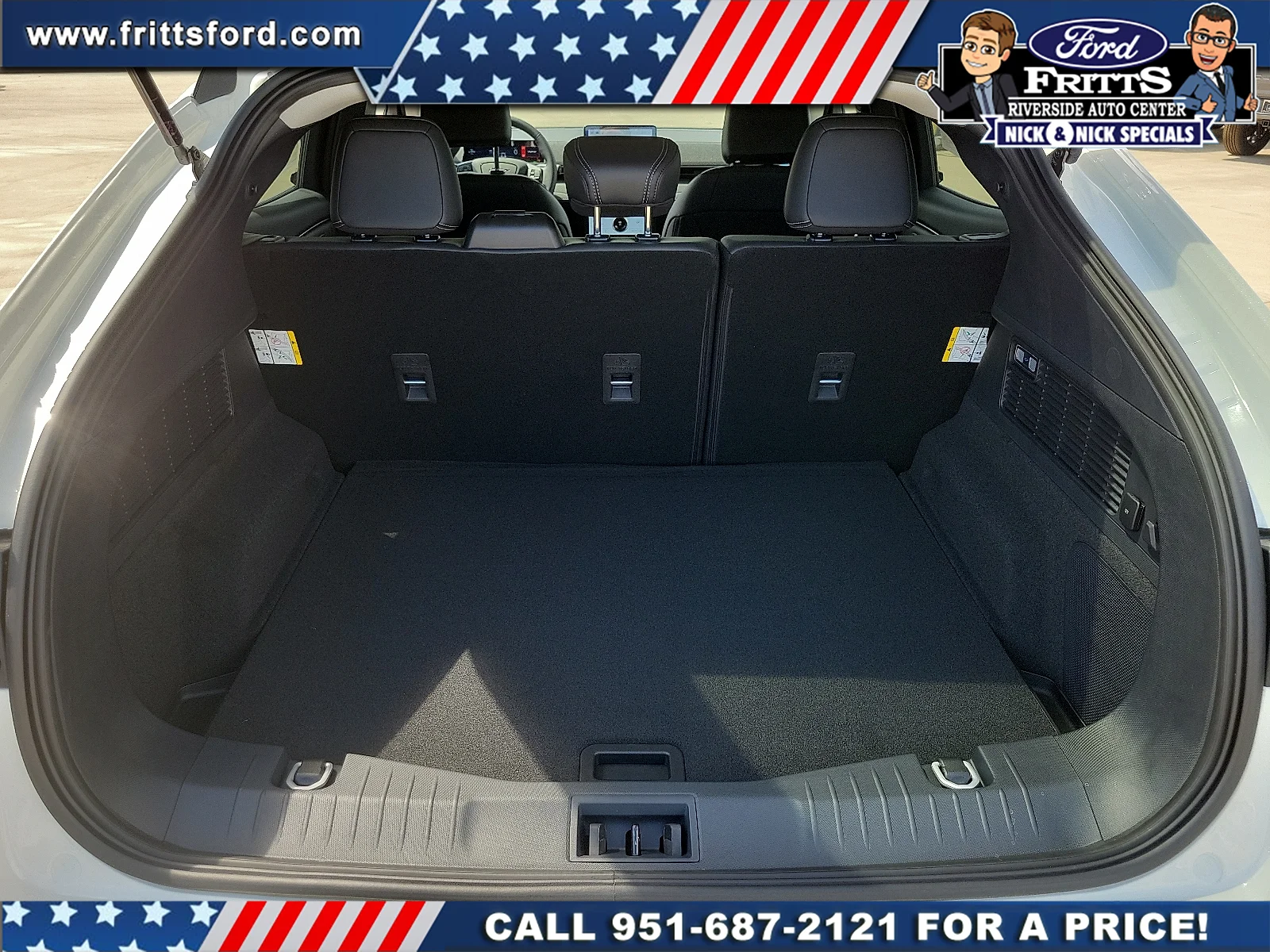 New 2026 Star White Metallic Tri-coat Ford Premium image 22