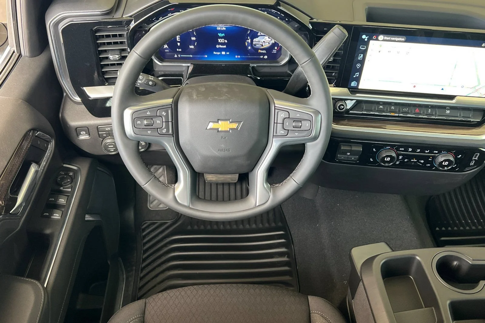 New 2026 Summit White Chevrolet LT (2FL) image 14