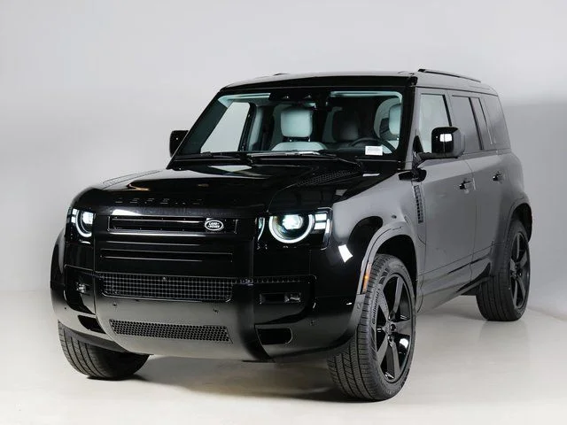 2026 Land Rover Defender 110 X-Dynamic SE P400's photo