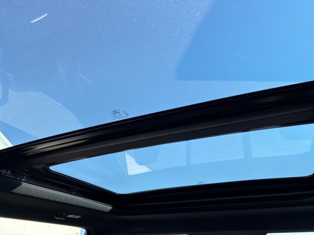 Used 2016 Blue Ford Platinum image 33