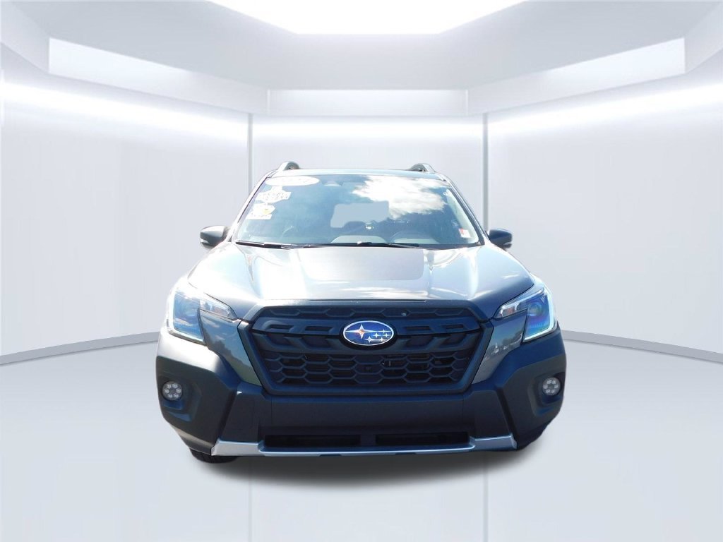 Used 2024 Gray Metallic Subaru Wilderness image 8