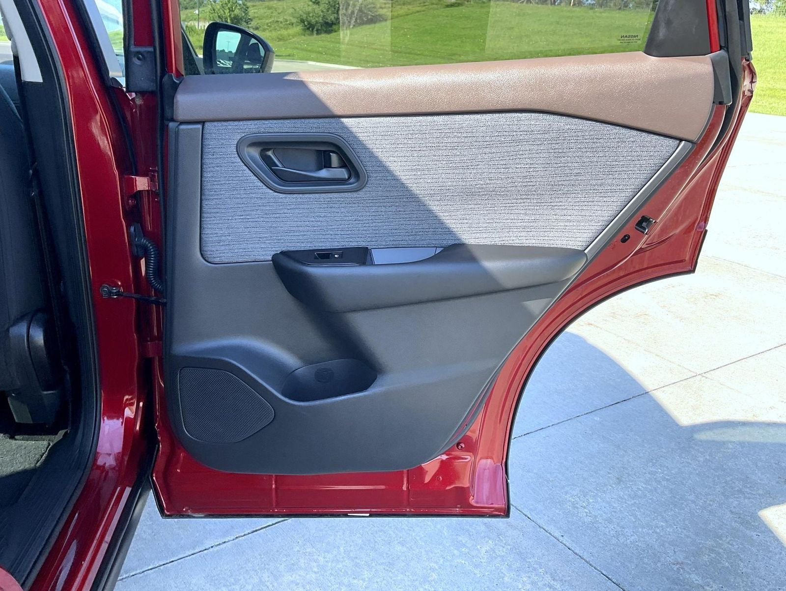 Used 2023 Red Nissan S image 20