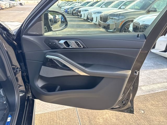 New 2027 Black Sapphire Metallic BMW xDrive40i image 8