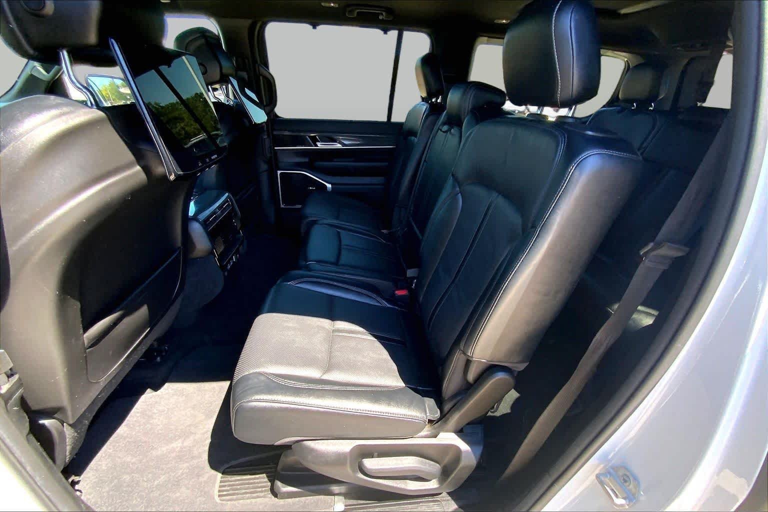 Used 2022 Bright White Clearcoat Jeep Series III image 20