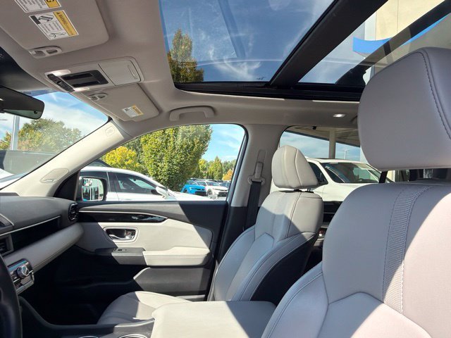 2023 Honda Pilot Touring - Photo 16