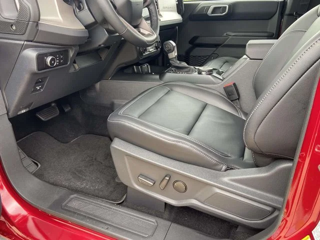 New 2026 Ruby Red Metallic Tinted Clearcoat Ford Outer Banks image 10