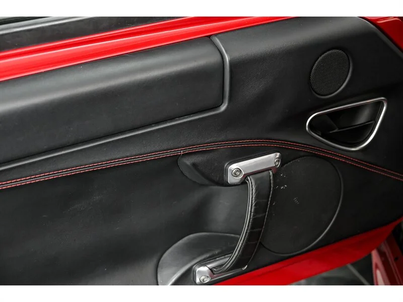 Used 2015 RED Alfa Romeo  image 13