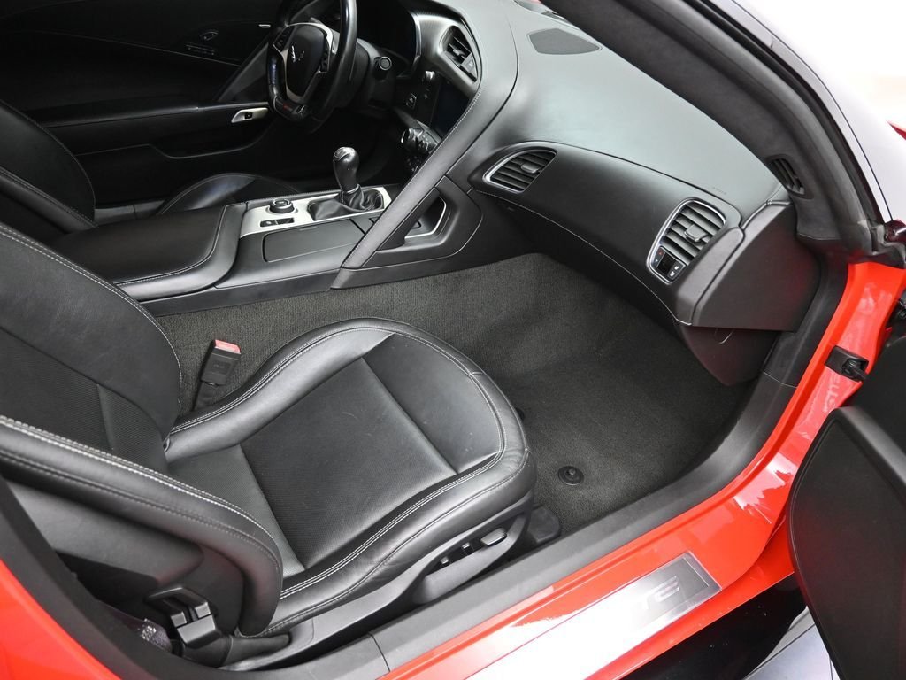 Used 2015 Torch Red Chevrolet Z06 image 21