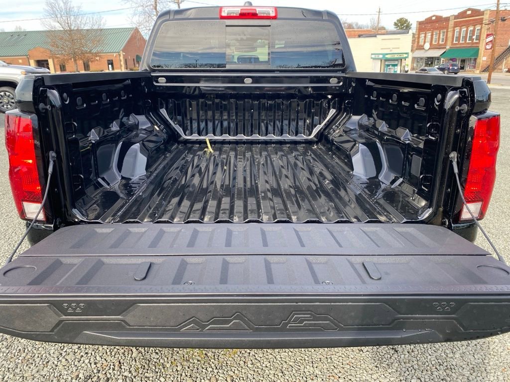 2025 Chevrolet Colorado Trail Boss - Photo 18