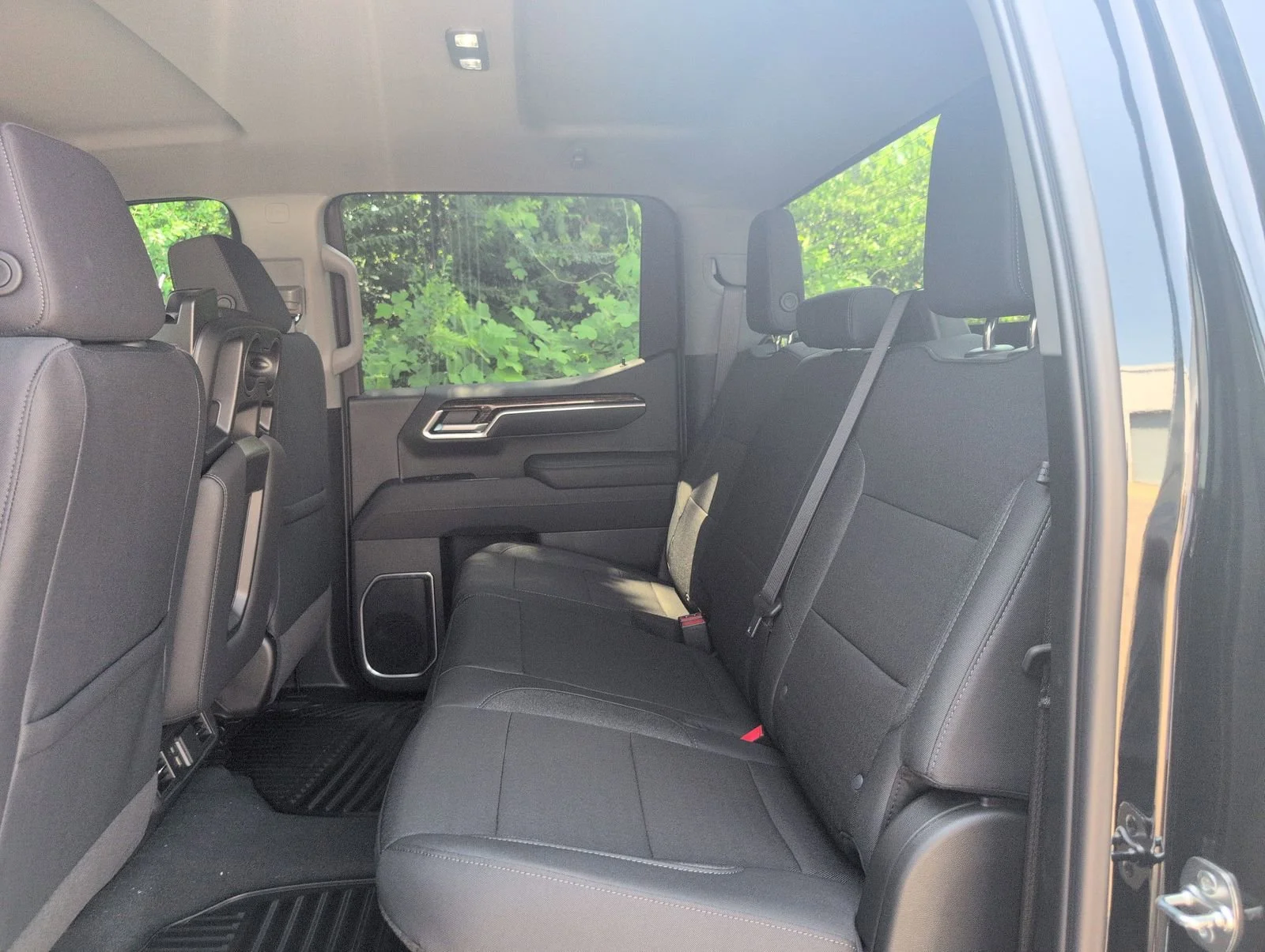 2025 GMC Sierra 1500 SLE - Photo 30