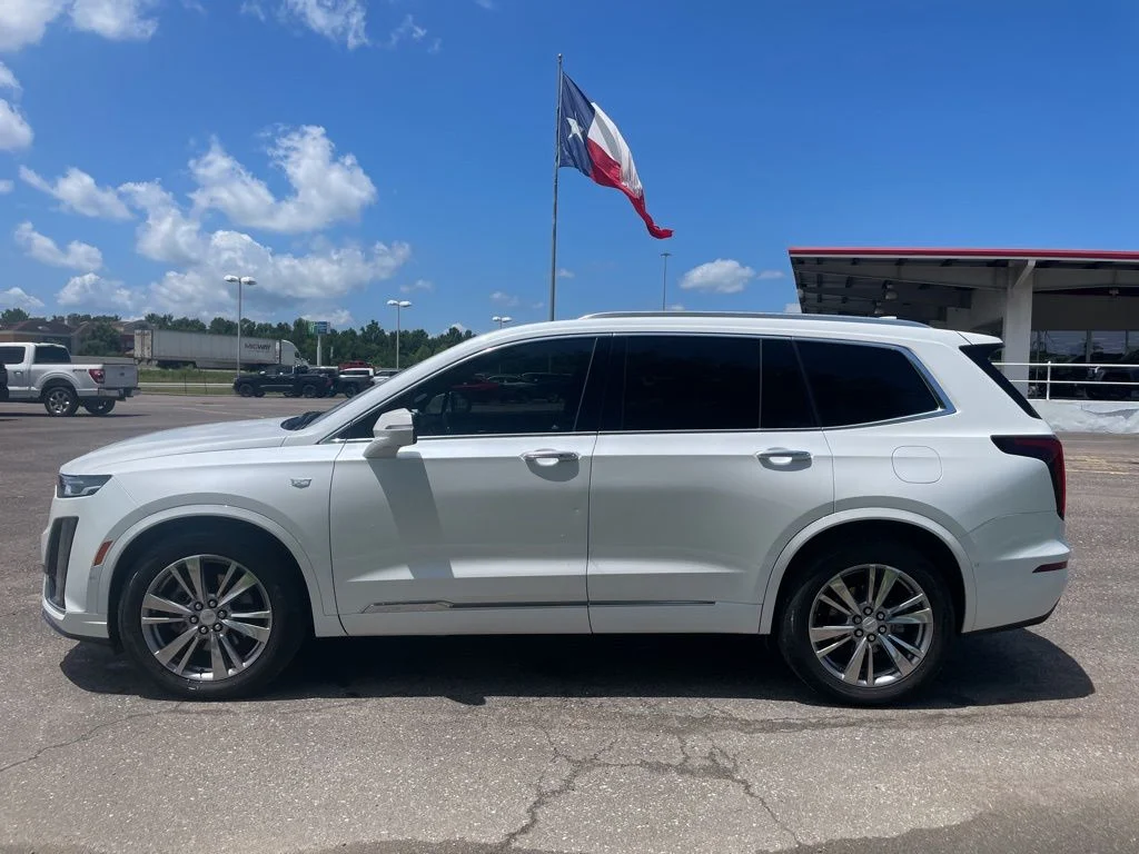 Used 2023 White Cadillac Premium Luxury image 4