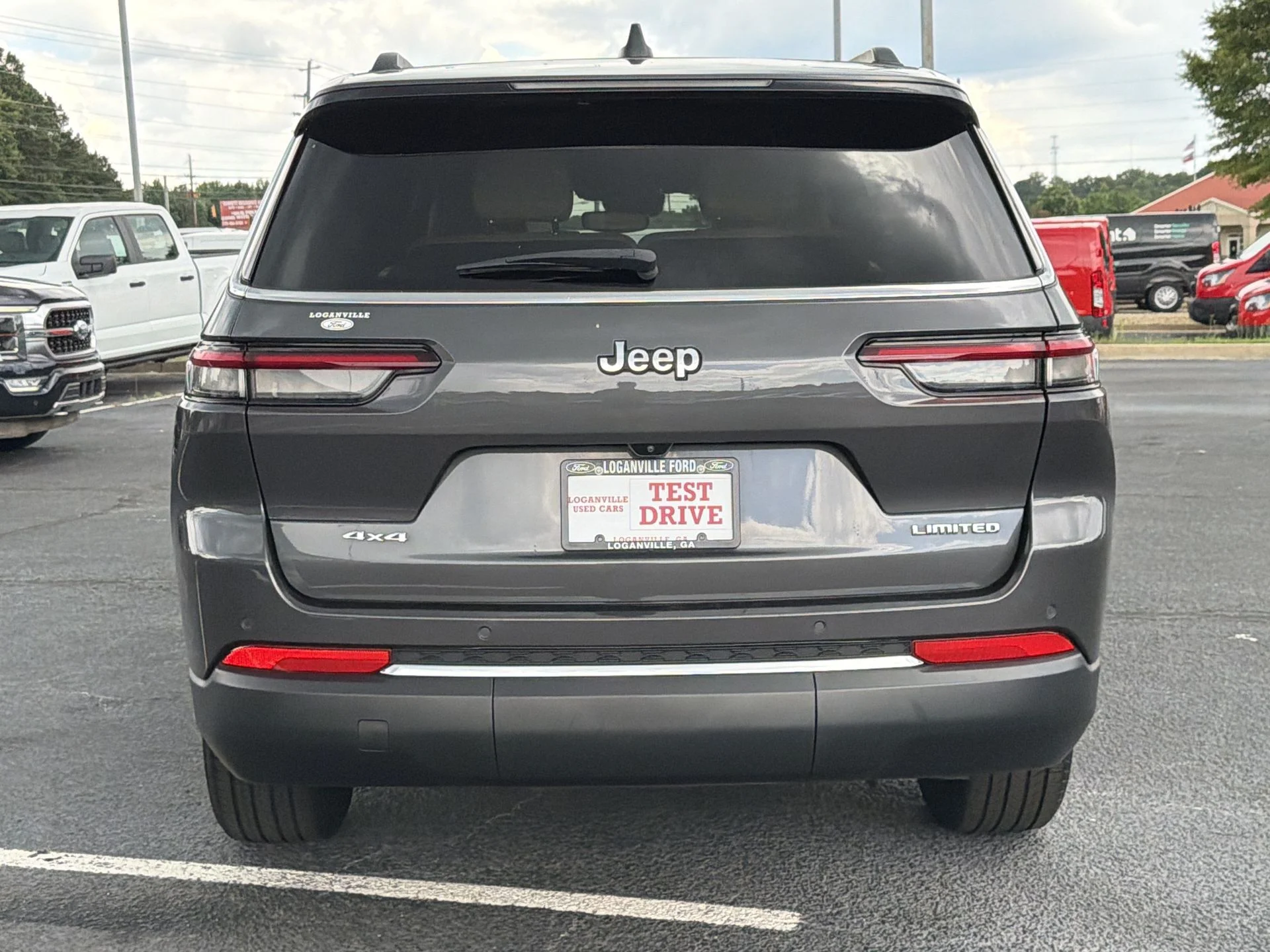 Certified Used 2023 Metallic Jeep Limited image 27