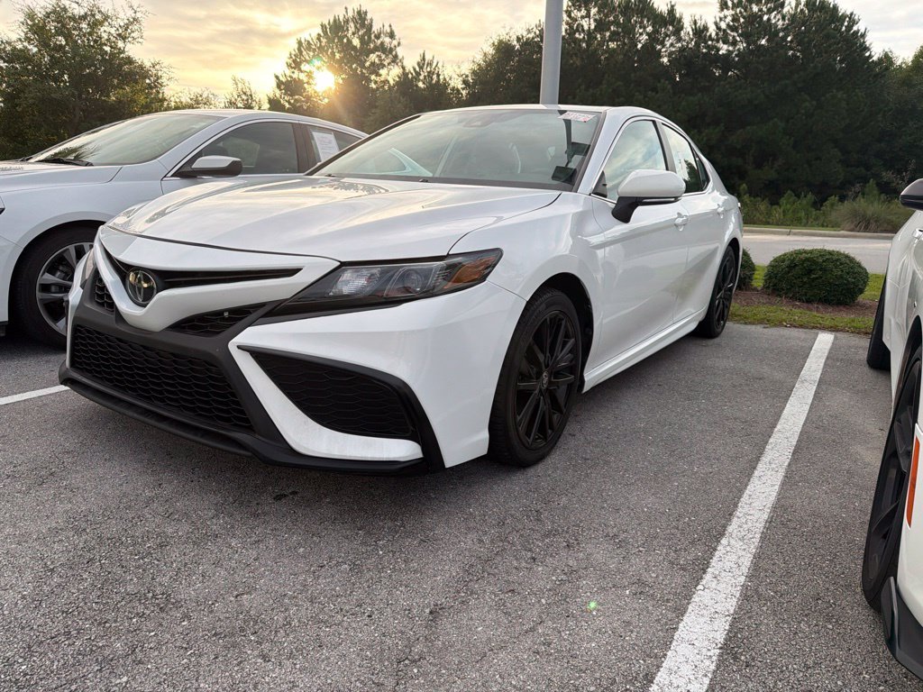 Used 2023 White Toyota SE image 15