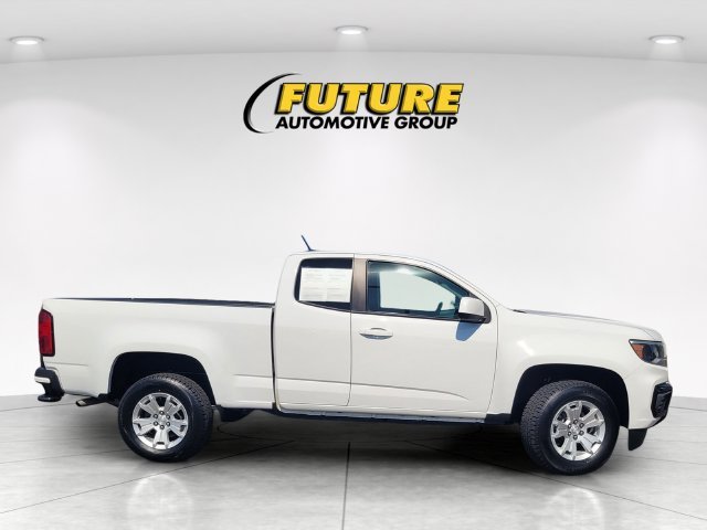 Used 2022 White Chevrolet LT image 3