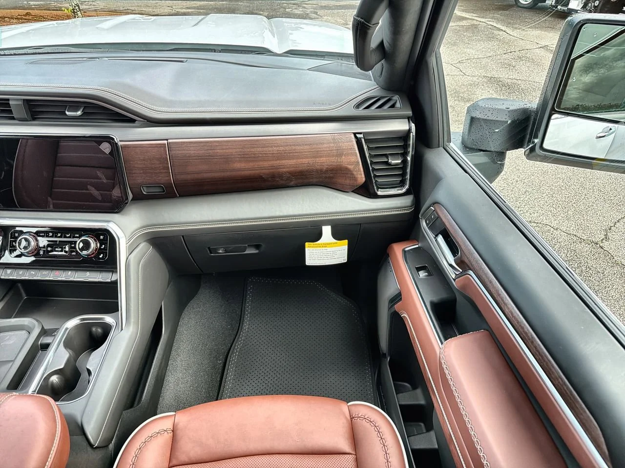 New 2026 Glacier White Tricoat GMC Denali Ultimate image 24