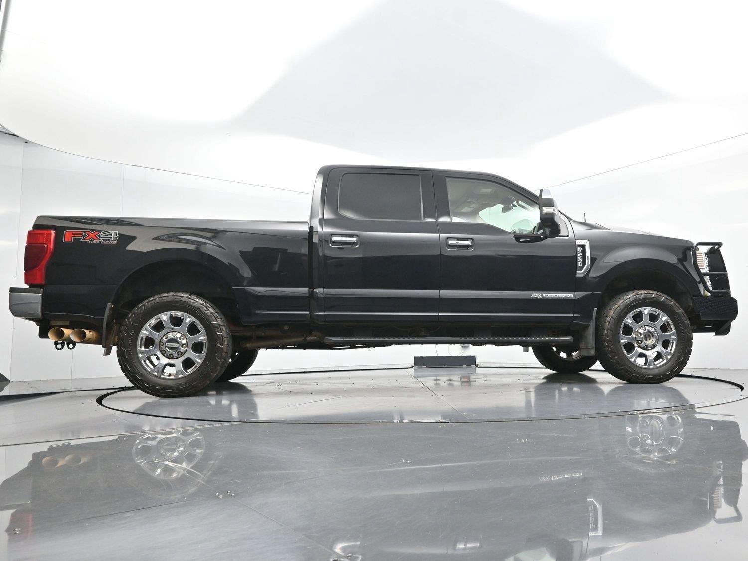 Used 2022 Agate Black Ford LARIAT image 57