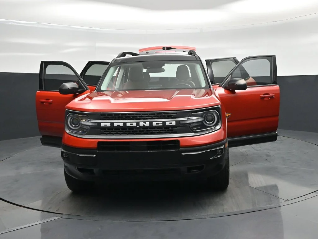Used 2023 Red Ford Badlands image 26