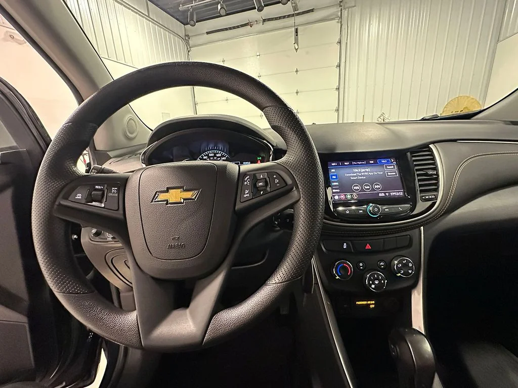 Used 2021 Blue Chevrolet LT image 33