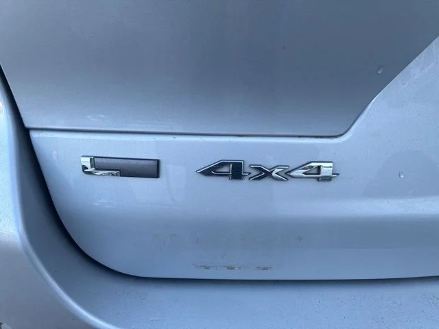 Used 2021 Silver Jeep Limited image 9