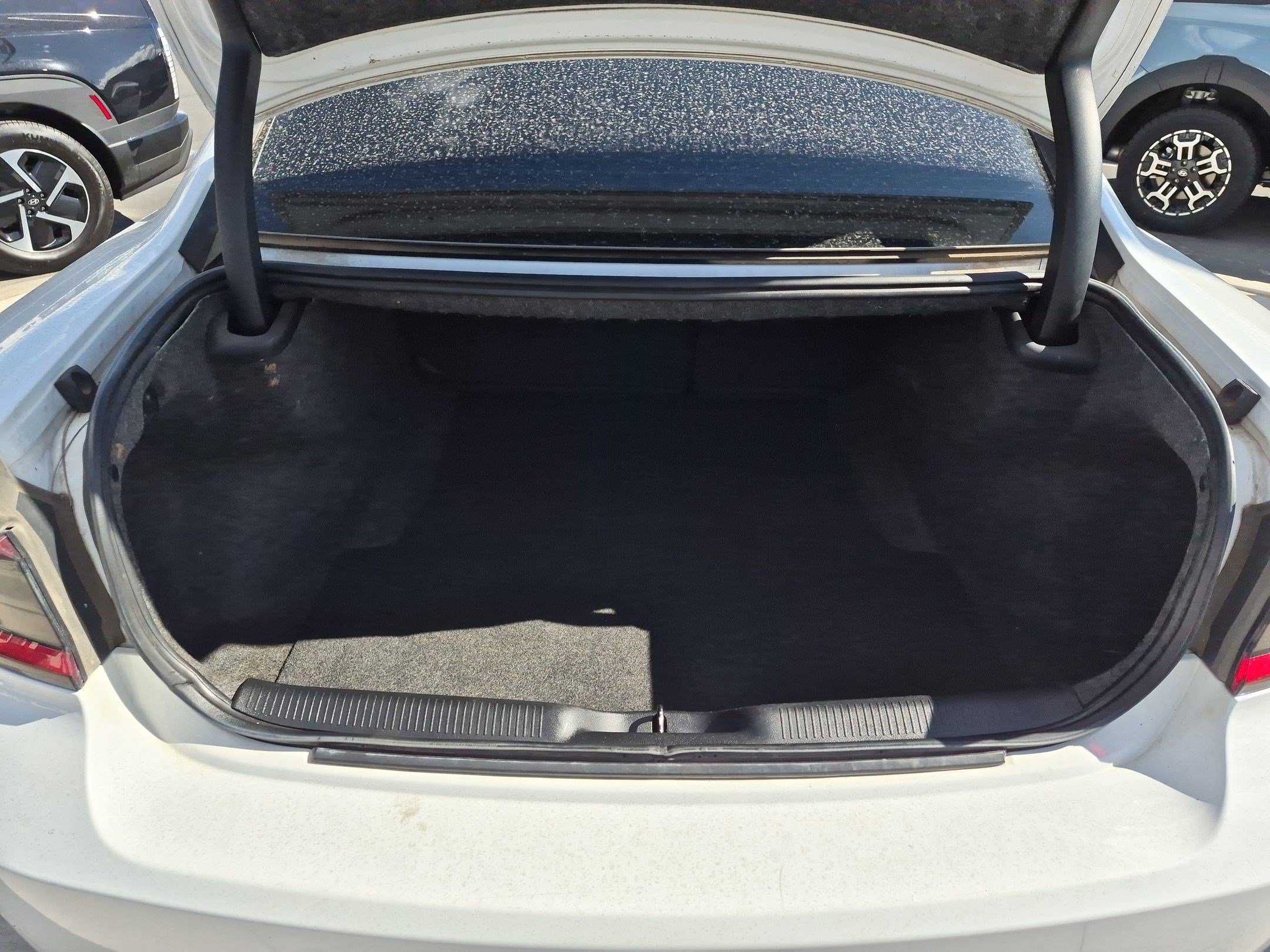 Used 2020 White Knuckle Clearcoat Dodge Scat Pack image 27