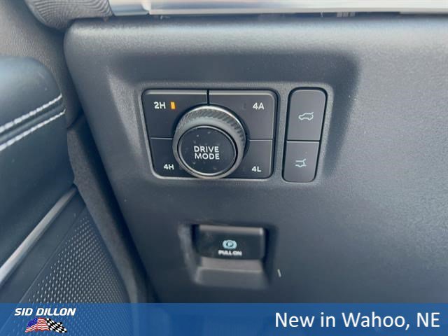 New 2026 Star White Metallic Tri-Coat Ford MAX Platinum® image 28