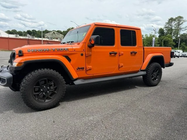 2025 Jeep Gladiator High Tide
