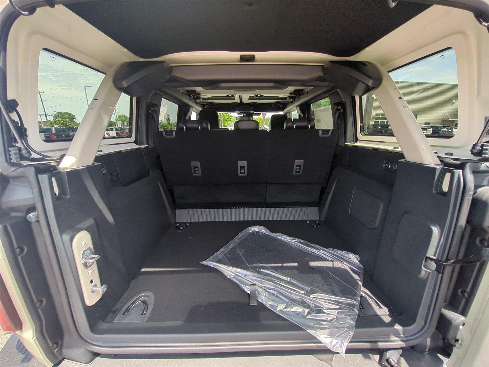 New 2026 Desert Sand Ford Badlands® image 34