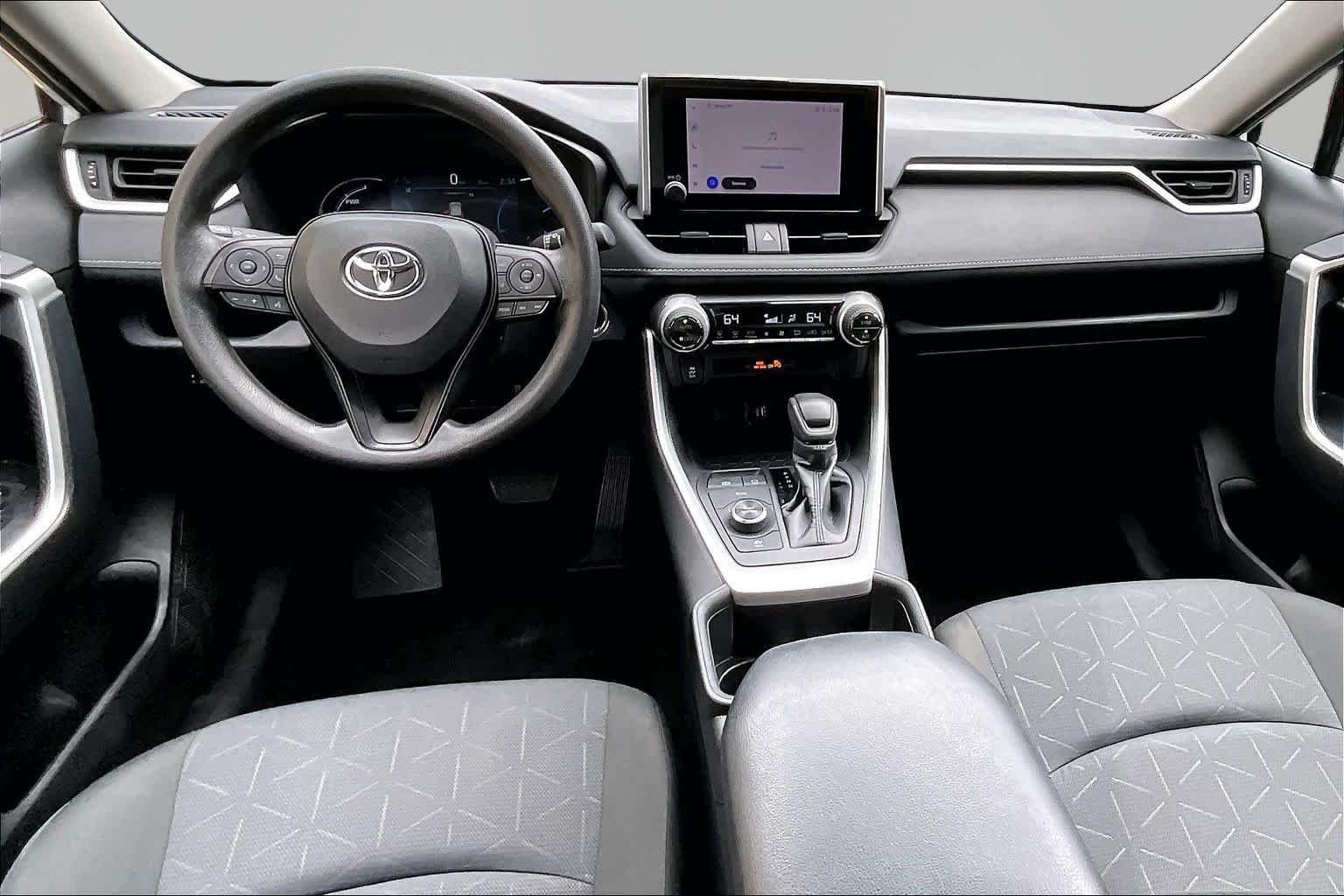 Used 2025 Ice Cap Toyota Hybrid XLE image 16