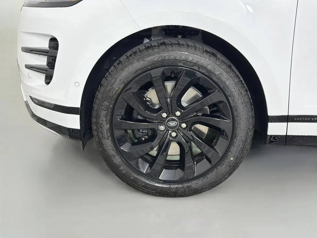 New 2026 Fuji White Land Rover Hoxton Edition image 33
