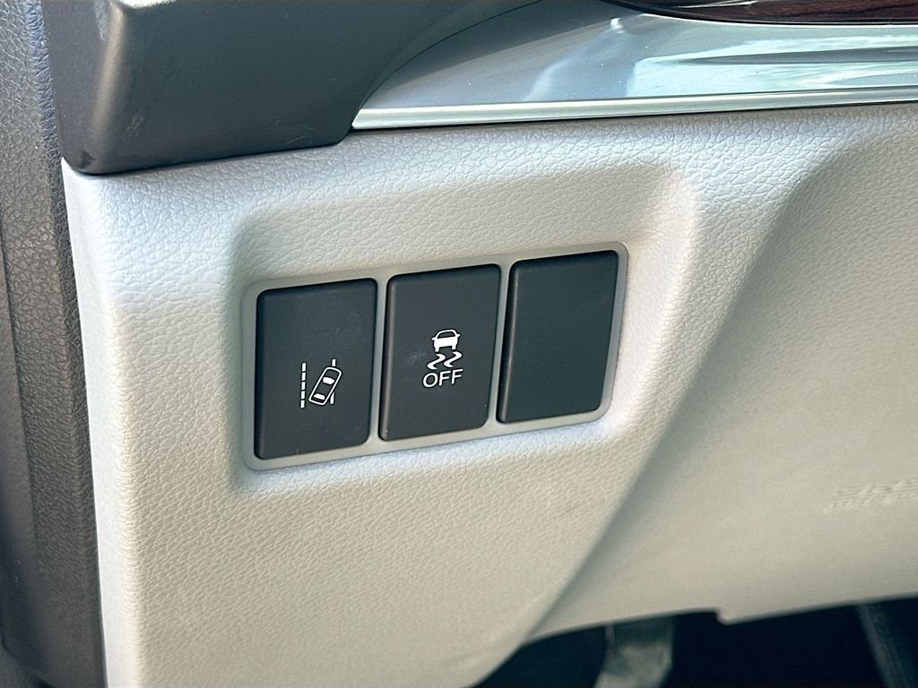 Used 2016  Acura 3.5L image 10