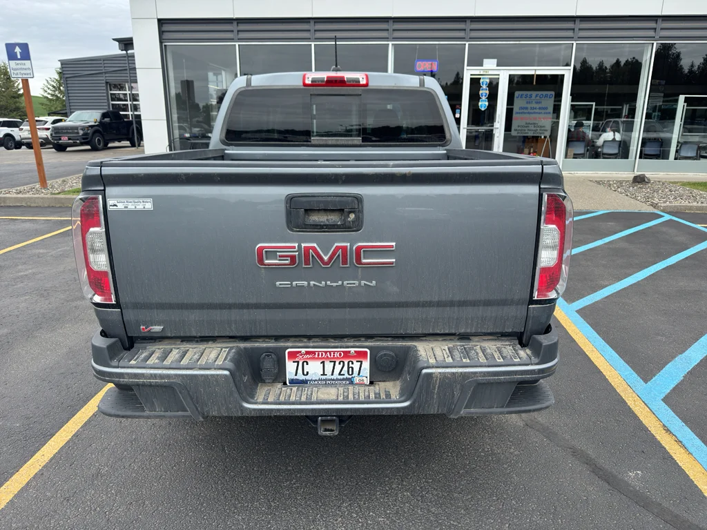 Used 2022 Satin Steel Metallic GMC 4WD Elevation image 6