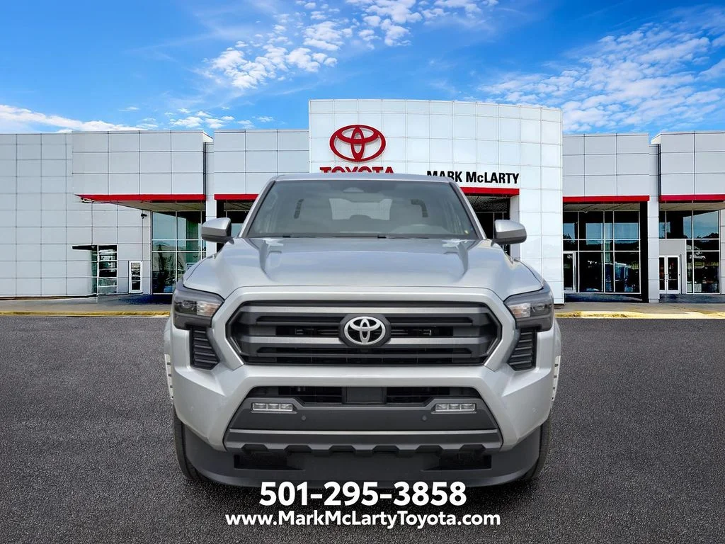 Used 2025 Silver Toyota SR5 image 8