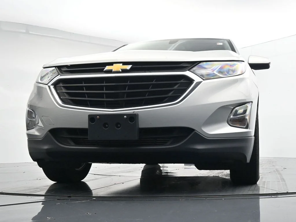 Used 2018 Silver Chevrolet LT image 32