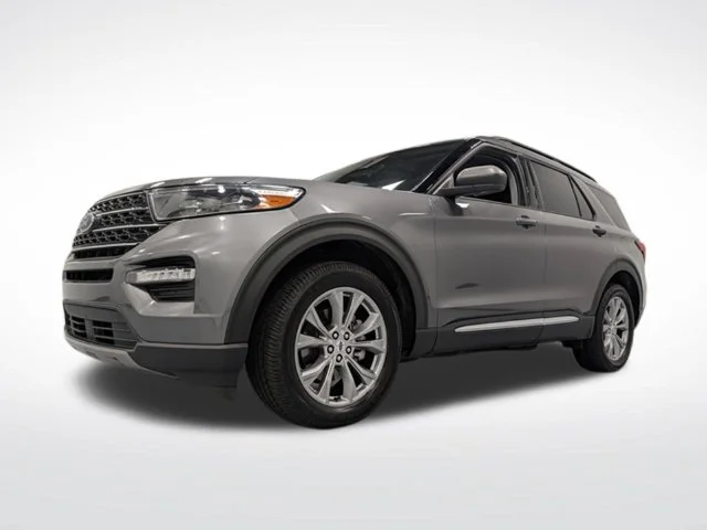 Used 2023 Gray Ford XLT image 4