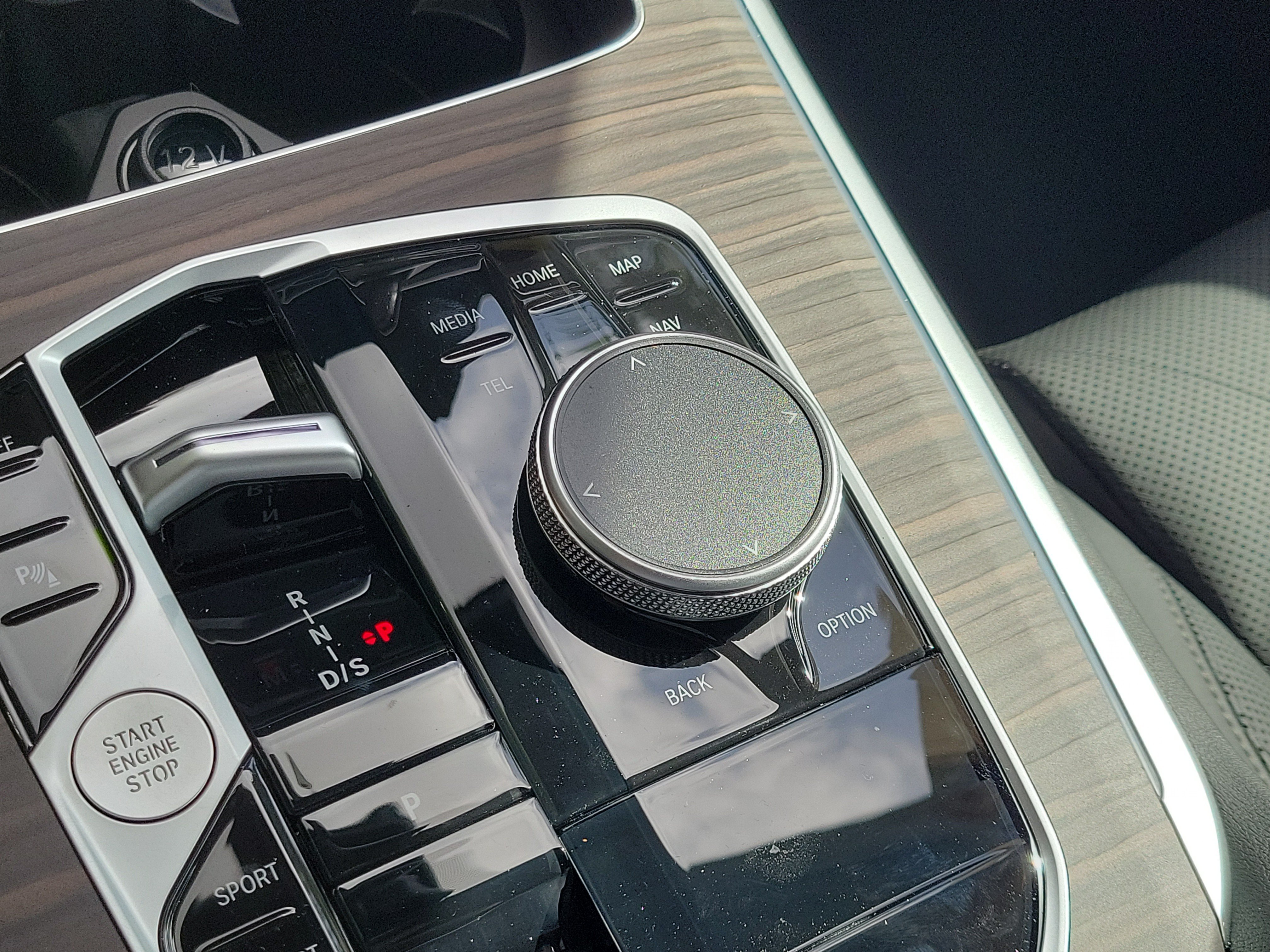 New 2026 Dravit Grey Metallic BMW sDrive40i image 29