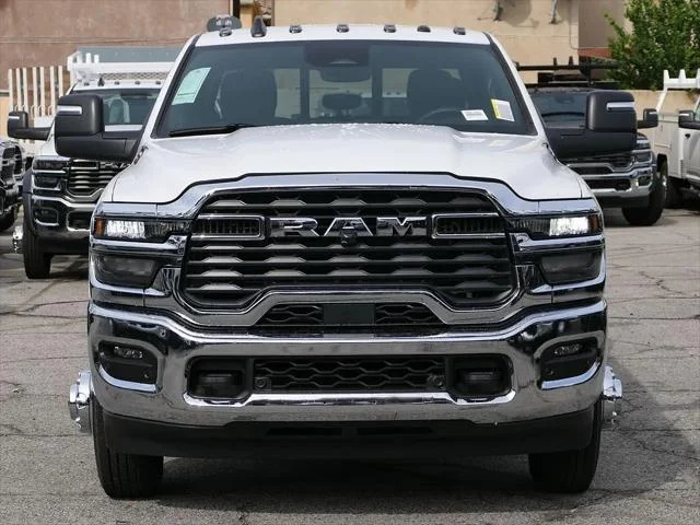 New 2026 Bright White Clear-Coat Exterior Paint RAM TRADESMAN image 8