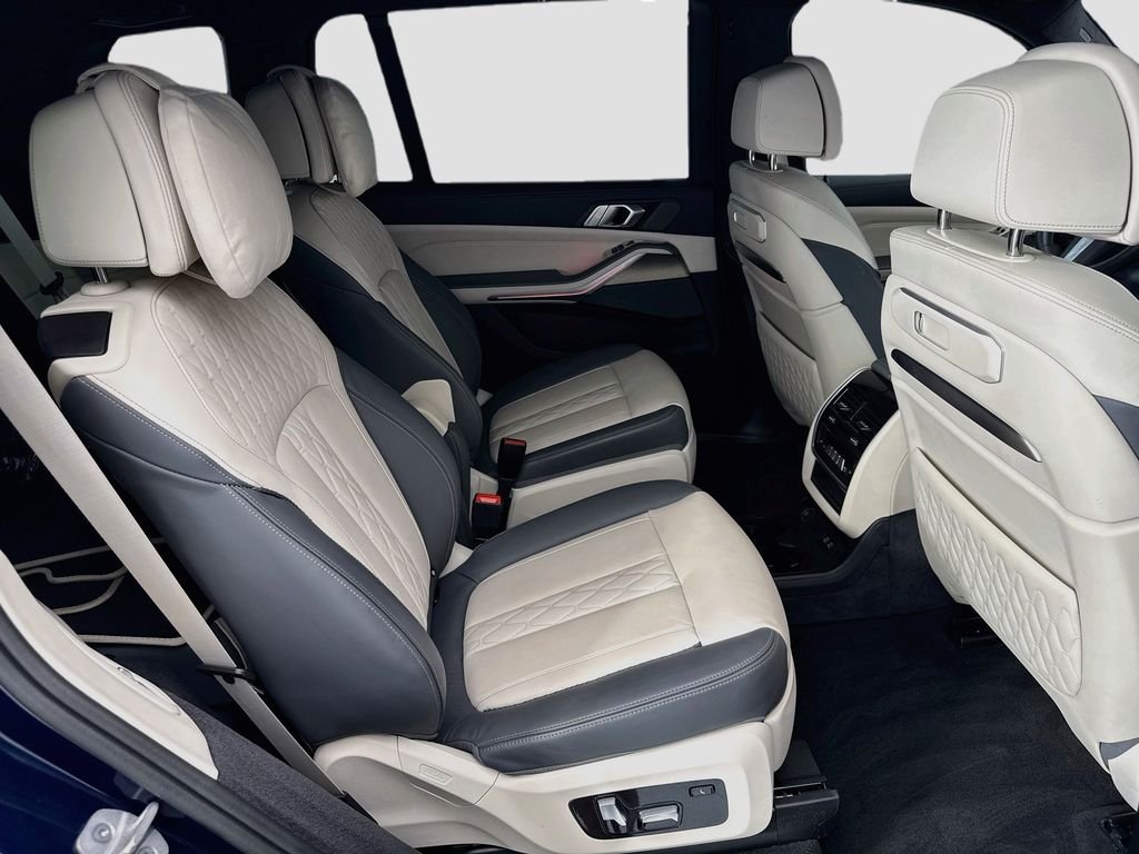2026 BMW X7 40i - Photo 21