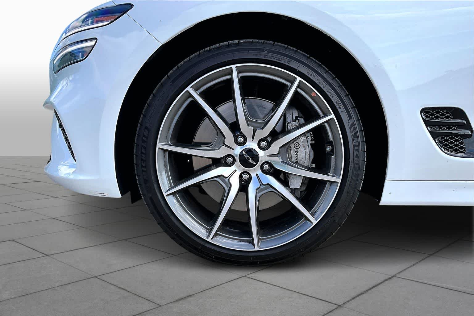 Certified Used 2026 Uyuni White Genesis 2.5T Prestige image 10
