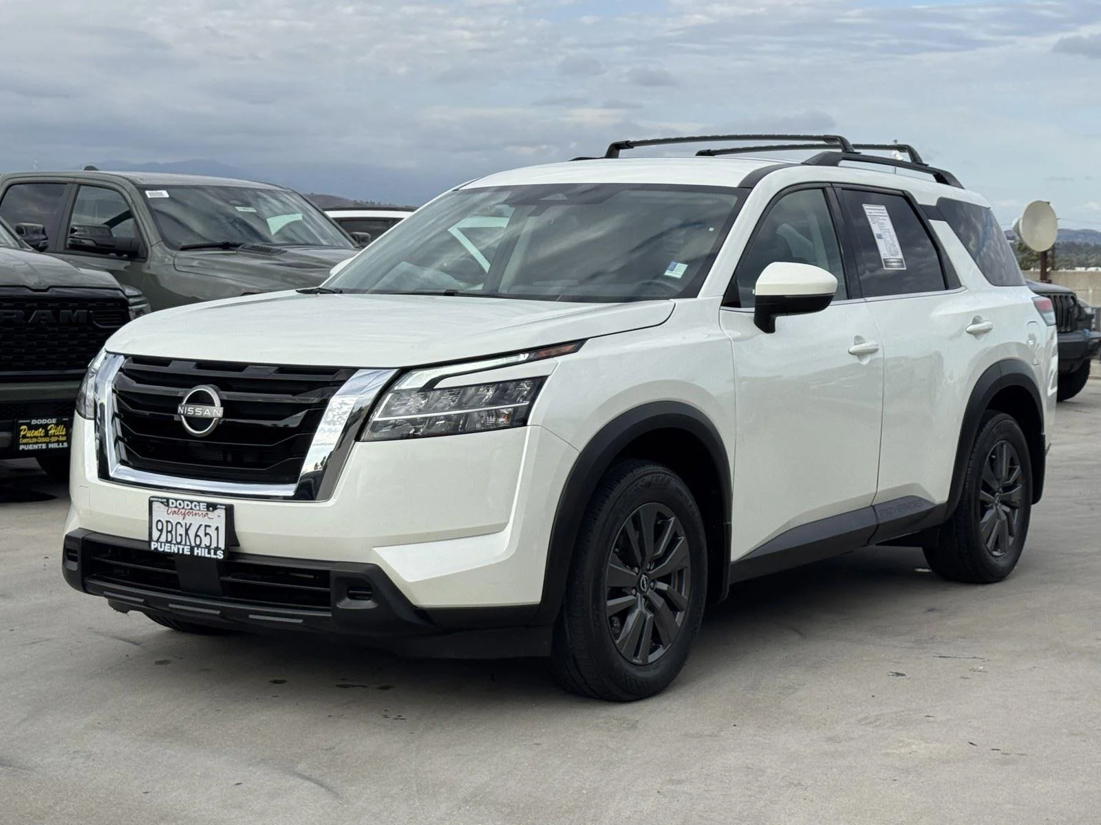 Used 2022 Pearl White Tricoat Nissan SV image 3