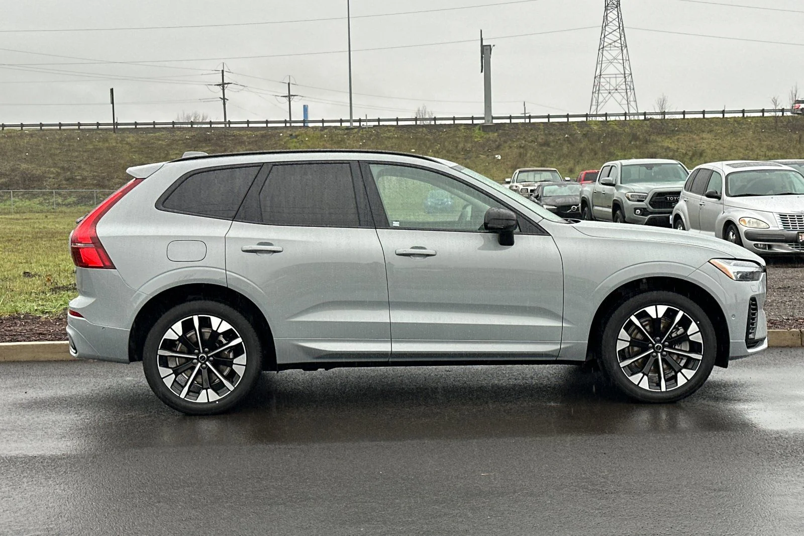 New 2026 Vapour Grey Volvo Plus image 2