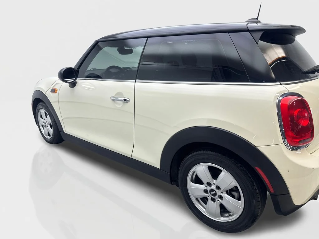 Used 2016 White MINI Base image 14