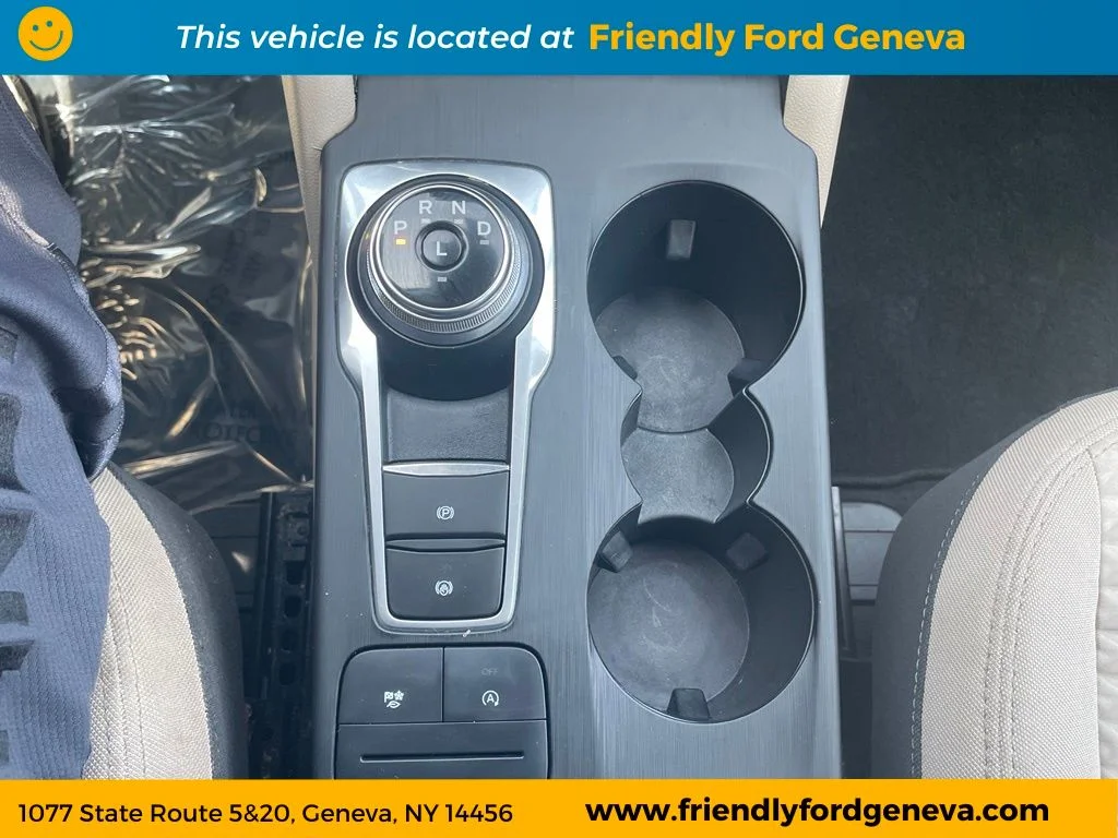 Used 2021 Gold Ford SE image 24