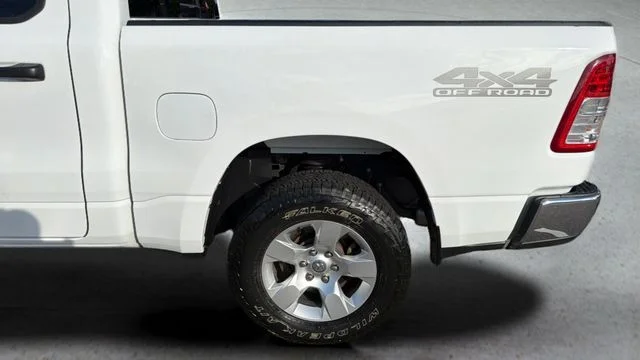 Used 2024 White Ram Big Horn/Lone Star image 34