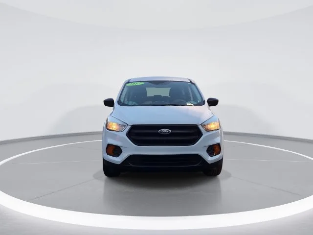Used 2017 White Ford S image 3