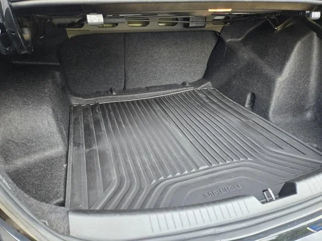 Used 2021 MOSAIC BLACK METALLIC Chevrolet LT image 18