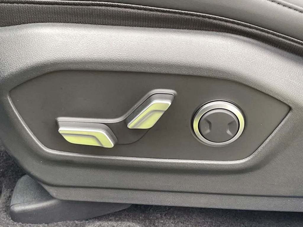 New 2026 Silver Hyundai SEL image 18