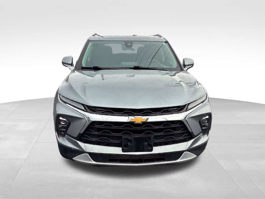 Used 2023 Gray Chevrolet LT image 8
