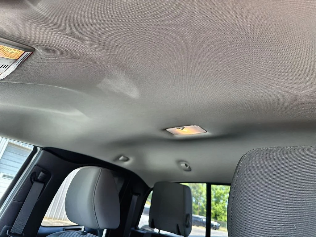 Used 2021 White Toyota SR image 22