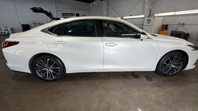 Used 2023 White Lexus 350 Luxury image 6